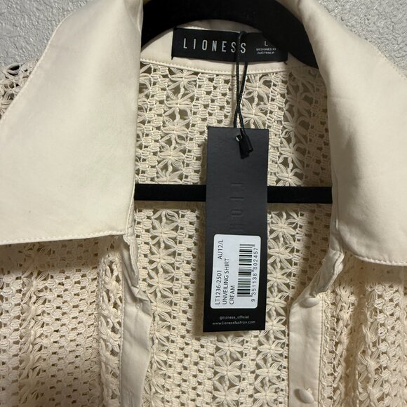 Lioness Women's Unveiling Shirt - Picture 3 of 9